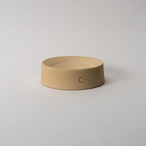 Handgemaakte keramieken egelvoerschaal voor in de tuin – Ceramics for Nature