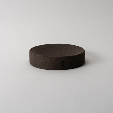 Handgemaakte keramieken egelvoerschaal voor in de tuin – Ceramics for Nature