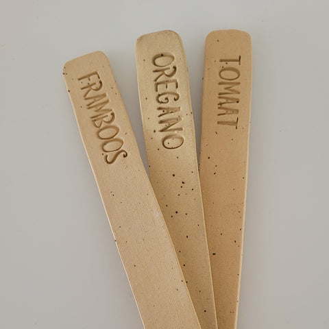 Handgemaakte keramieken moestuinlabels voor in de tuin – Ceramics for Nature