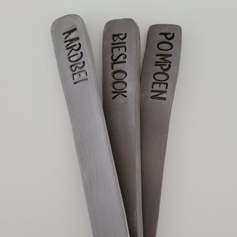 Handgemaakte keramieken moestuinlabel voor in de tuin – Ceramics for Nature