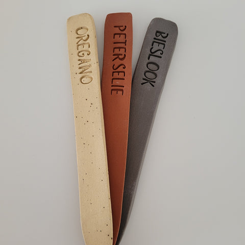 Handgemaakte keramieken moestuinlabels voor in de tuin – Ceramics for Nature
