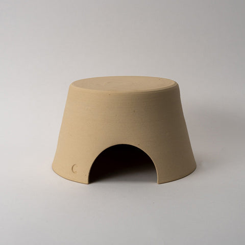 Handgemaakte keramieken paddenpot voor in de tuin – Ceramics for Nature