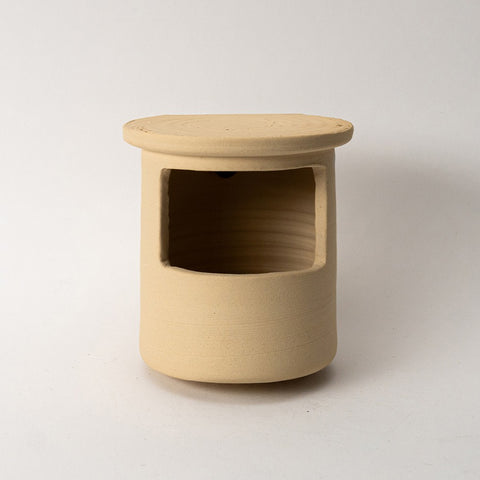 Handgemaakte keramieken roodborstpot voor in de tuin – Ceramics for Nature