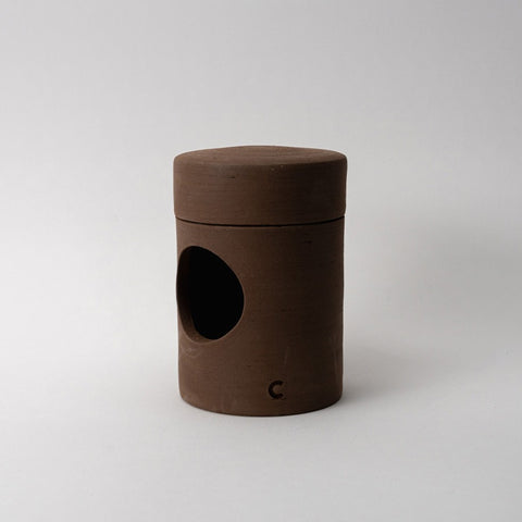 Handgemaakte keramieken slakkenpot voor in de tuin – Ceramics for Nature