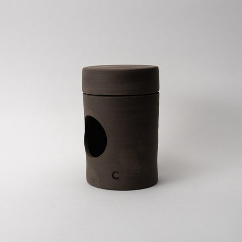 Handgemaakte keramieken slakkenpot voor in de tuin – Ceramics for Nature