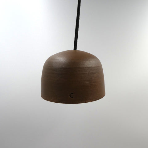 Handgemaakte keramieken vetbolhanger voor in de tuin – Ceramics for Nature